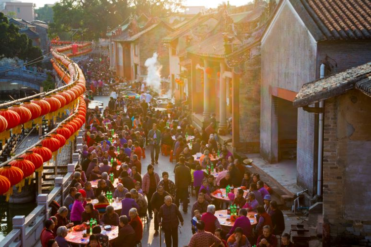 一,活动主题   "过年:中国人