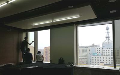 乐可力玻璃隔热涂料是一种使用在玻璃上的功能性建筑玻璃隔热涂料,它