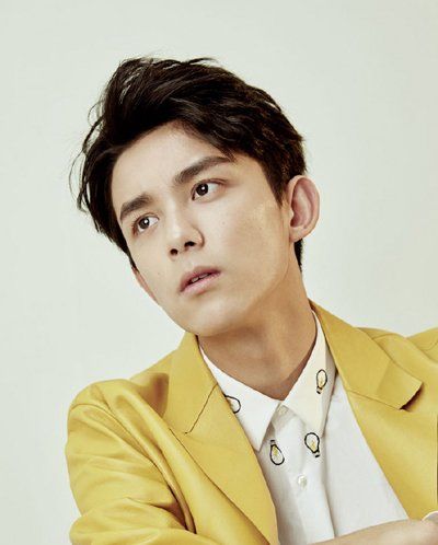 男的什么发型显得脸小初一男孩的发型