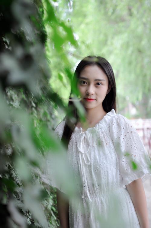 旅行摄影师梅姑娘