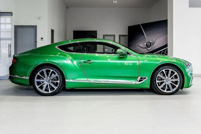 新款宾利欧陆gt贵族运动员近乎完美的作品