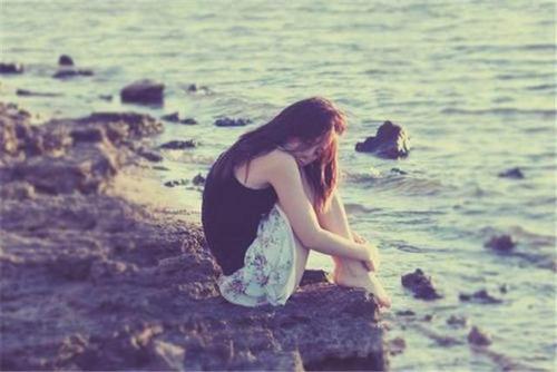 一个人心累心烦的说说句子,句句扎心