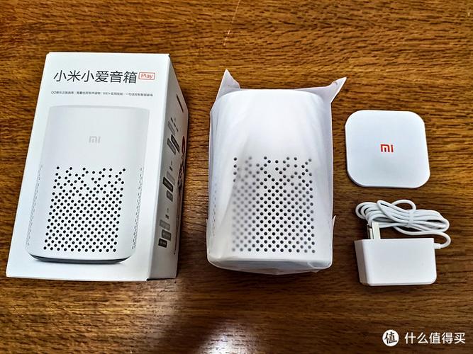 小米小爱智能音箱play主机(套着防尘袋) 电源适配器 说明书