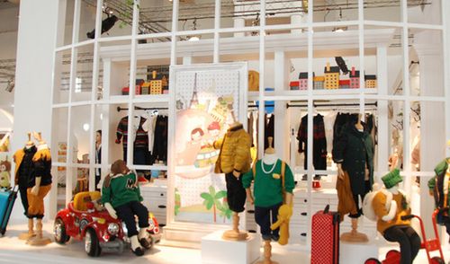 小太平鸟童装加盟费用是多少?预估需要支出71.8万元以上!