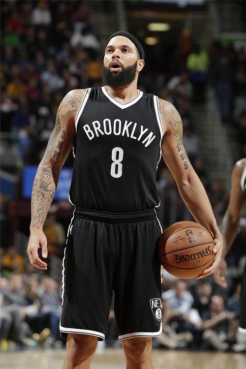 德隆-威廉姆斯罚球.