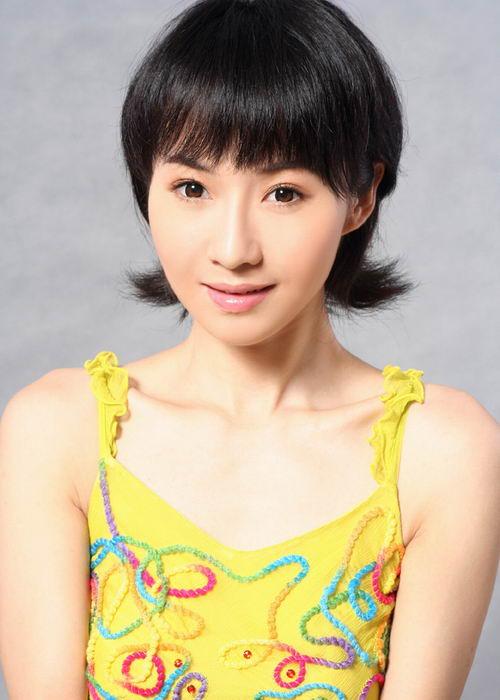 组图:梅丽娜秘密转院 《美丽分贝》留言凄楚