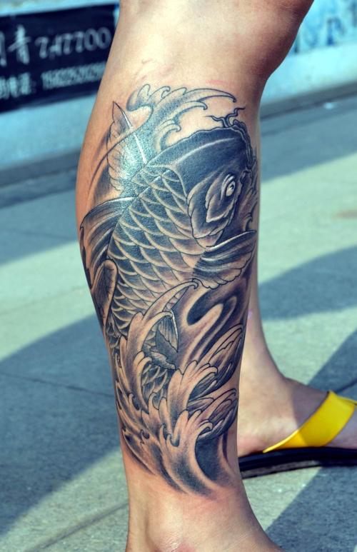 后背纹身鱼图案男新款