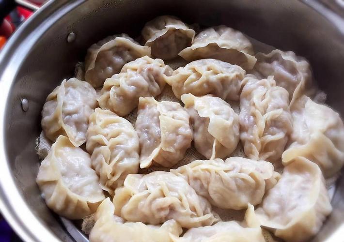 豆腐皮萝卜缨馅大蒸饺