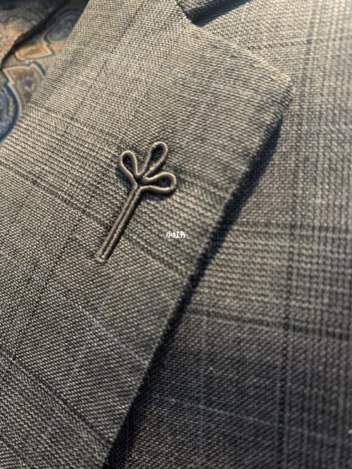 男士定制西装篇——驳头插花眼_西装_插花_瑞璞绅士西服礼服高级定制