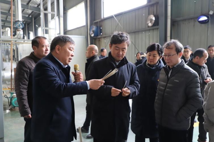 国家开发银行河南省分行行长傅小东,副行长张弛一行到我县调研