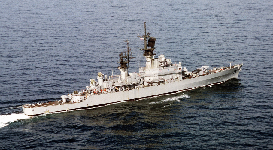 沃登号导弹巡洋舰(uss worden cg-18),属于莱希级