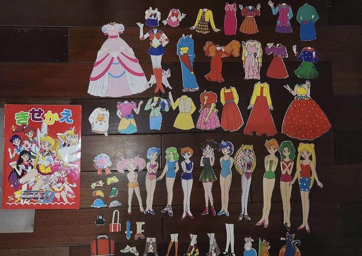 大家小时候玩过换装贴纸吗?