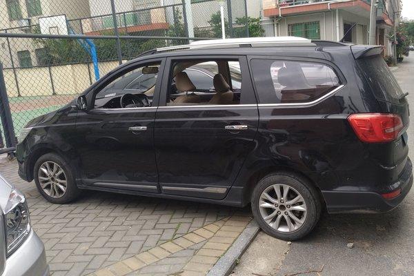 宝骏-730 2016款 1.5l 手动舒适型 7座