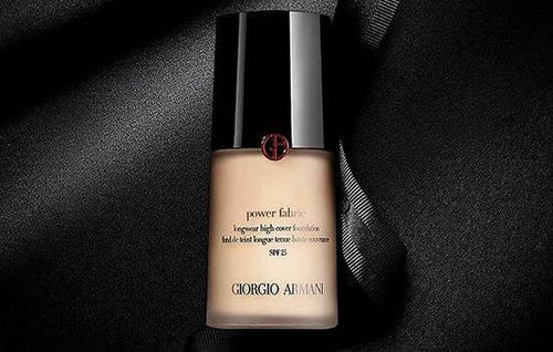 阿玛尼红标粉底液哪个色号最白