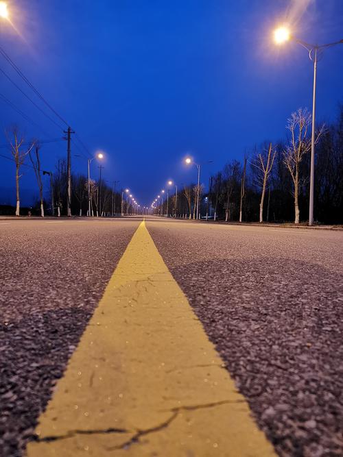 mate20 pro拍照真牛~夜幕下的马路! - 花粉随手拍夜景 花粉俱乐部