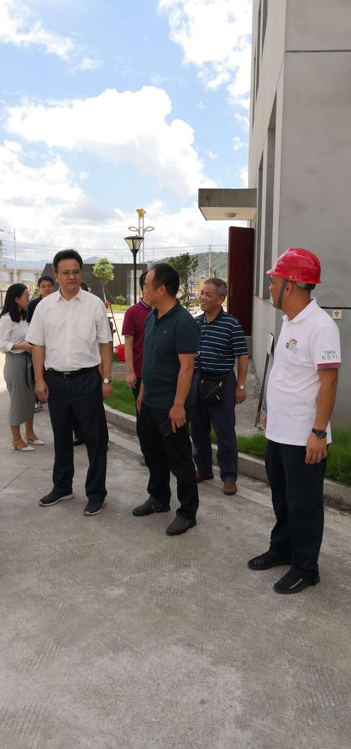 码头考察及宁德粮食储备中心开展调研 写美篇  8月1日上午艳阳高照