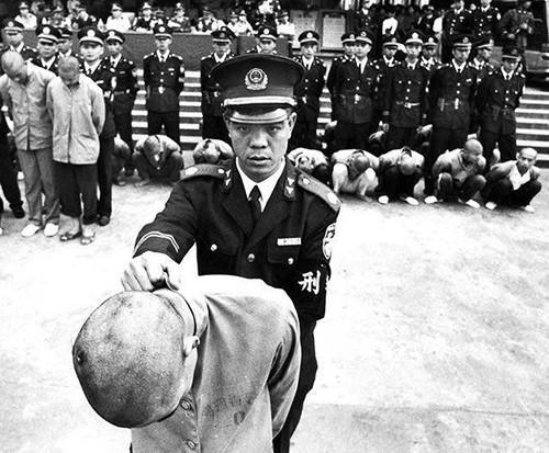 华北第一霸主:唐山菜刀队作了什么恶?为何会一次枪毙50余人