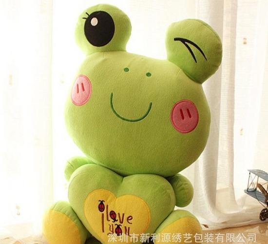 爱心抱抱青蛙玩具公仔 可爱坐姿青蛙定做-公仔,玩偶,娃娃