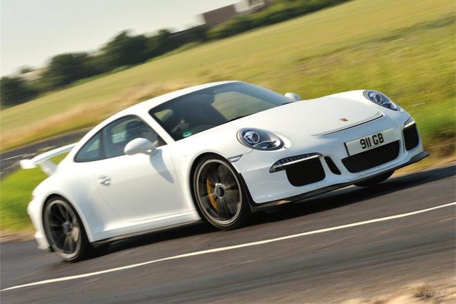 内蒙古兴安保时捷车友群保时捷911或推全新车型注重驾驶乐趣