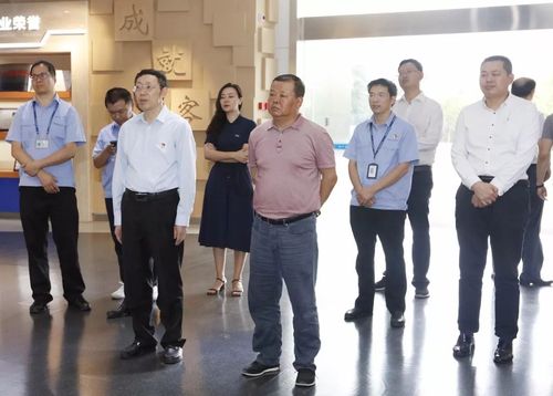 四川省委宣传部副部长刘龙章到九洲集团调研