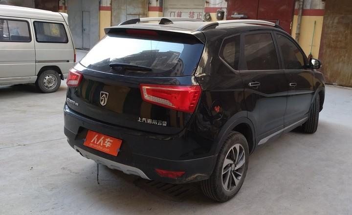 【郑州二手宝骏510】6.18万 黑色 1.5l 手动豪华型_车