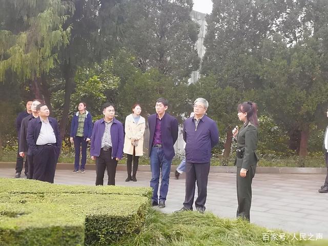 重庆市涪陵区政协主席徐志红率队赴巴中市考察