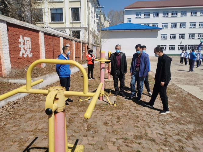 牙克石市第四中学春季开学安全检查