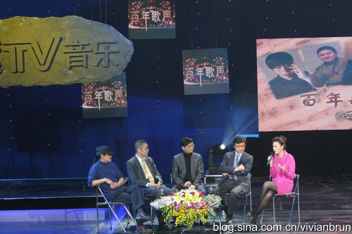 音乐人李海鹰,钢琴家刘诗昆,小提琴演奏家薛伟齐聚《百年歌声》