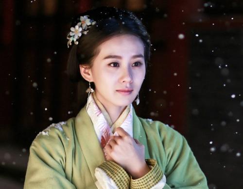 女医明妃传电视剧中允贤爱的到底是谁