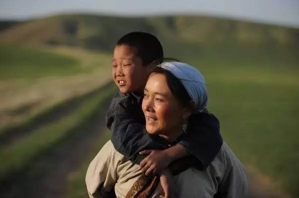 【诗词】人间大爱,草原母亲