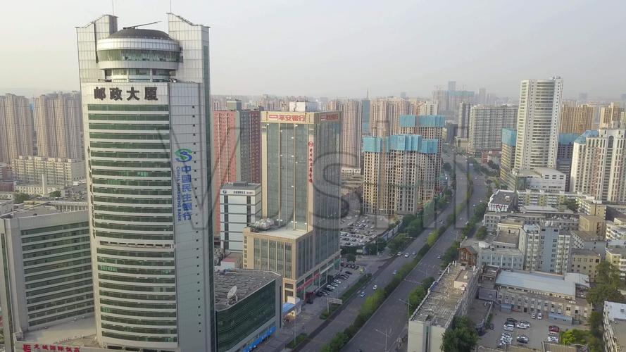 航拍太原五一广场邮政大厦_2160p_3840x2160_高清视频素材下载(编号