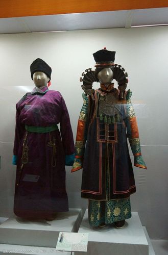 蒙古袍图片