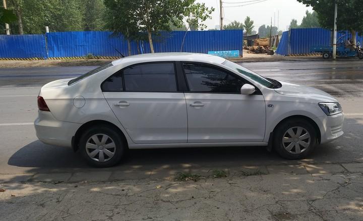 69万 白色 1.4l 手动风尚版_桑塔纳二手车 - 小猪二手车