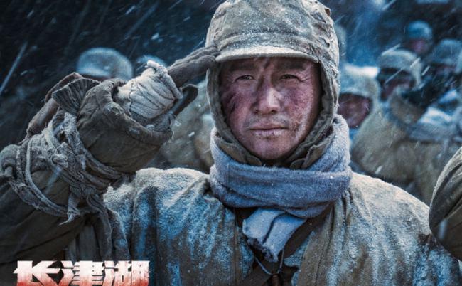 看《长津湖》吃冻土豆,河南高中进行爱国教育,家长有点不淡定