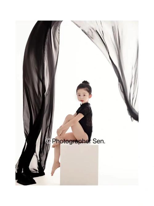 生个女儿,一定要去学舞蹈 想拍一样的艺术照_舞蹈_艺术照_汕头小公园