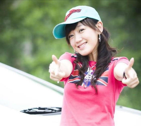 薛佳凝个人资料(42岁薛佳凝高清生图曝光)