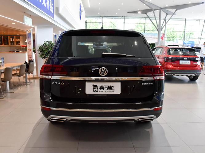 4s,实拍中大型suv途昂