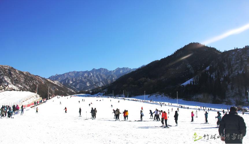 竹林畔滑雪场