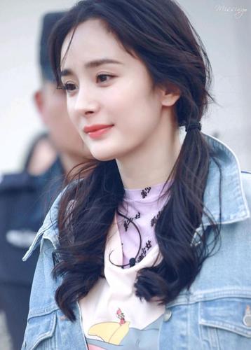 "天生自带美颜效果"的五大星座,天秤座狮子座都上榜