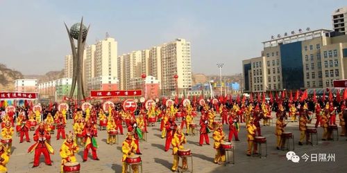 隰县2018年元宵节社火表演现场热闹非凡!十里八乡的都来了!