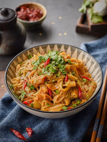 爆炒一下,口味更佳哦用料洋葱爆炒牛百叶的做法参照这个菜谱,大家做出