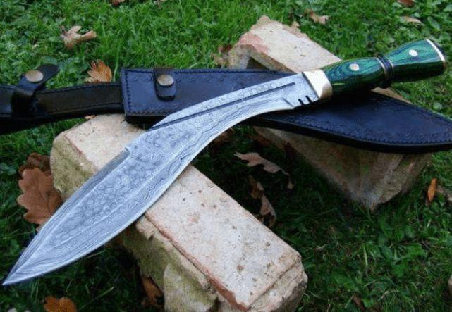 原创尼泊尔雇佣兵所使用的廓尔喀军刀有多牛?