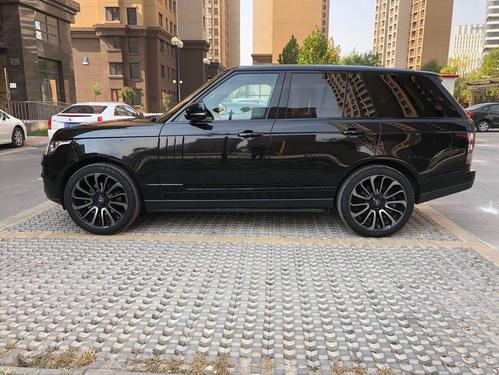 路虎 揽胜行政版 3.0t 黑曜限量版 限量200台 汽油图片