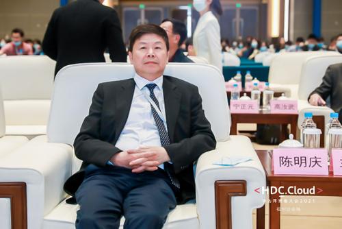 福建省委教育工委委员,省教育厅党组成员,副厅长陈明庆