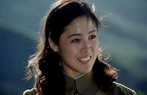 60岁盖克生活近照,观众心里的绿叶,经历两段失败婚姻