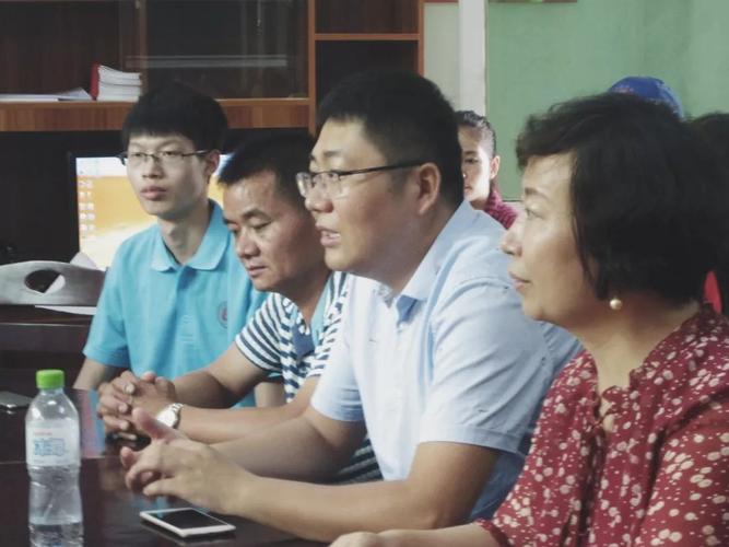 校学生处带队老师郑伟民老师发言