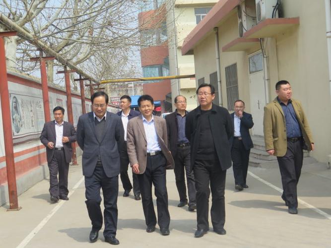 泗水县教体局领导来匡衡路小学教育集团考察