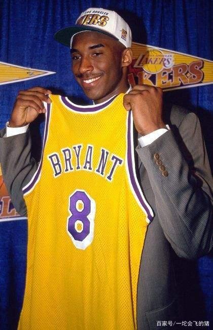 致敬——回顾科比艰难荣耀的职业生涯