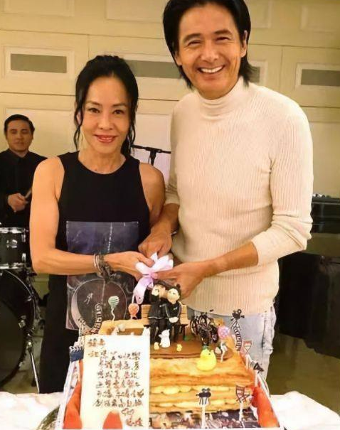 周润发63岁生日,他是怎样庆祝的?