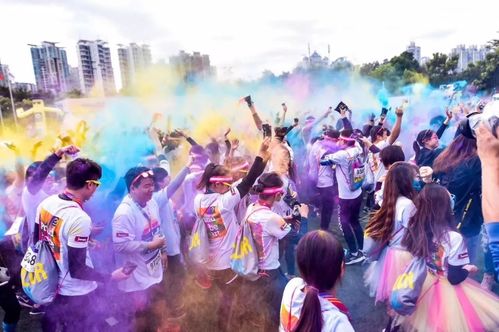 我在现场,昨天有人一起在广州二沙岛彩色跑吗?